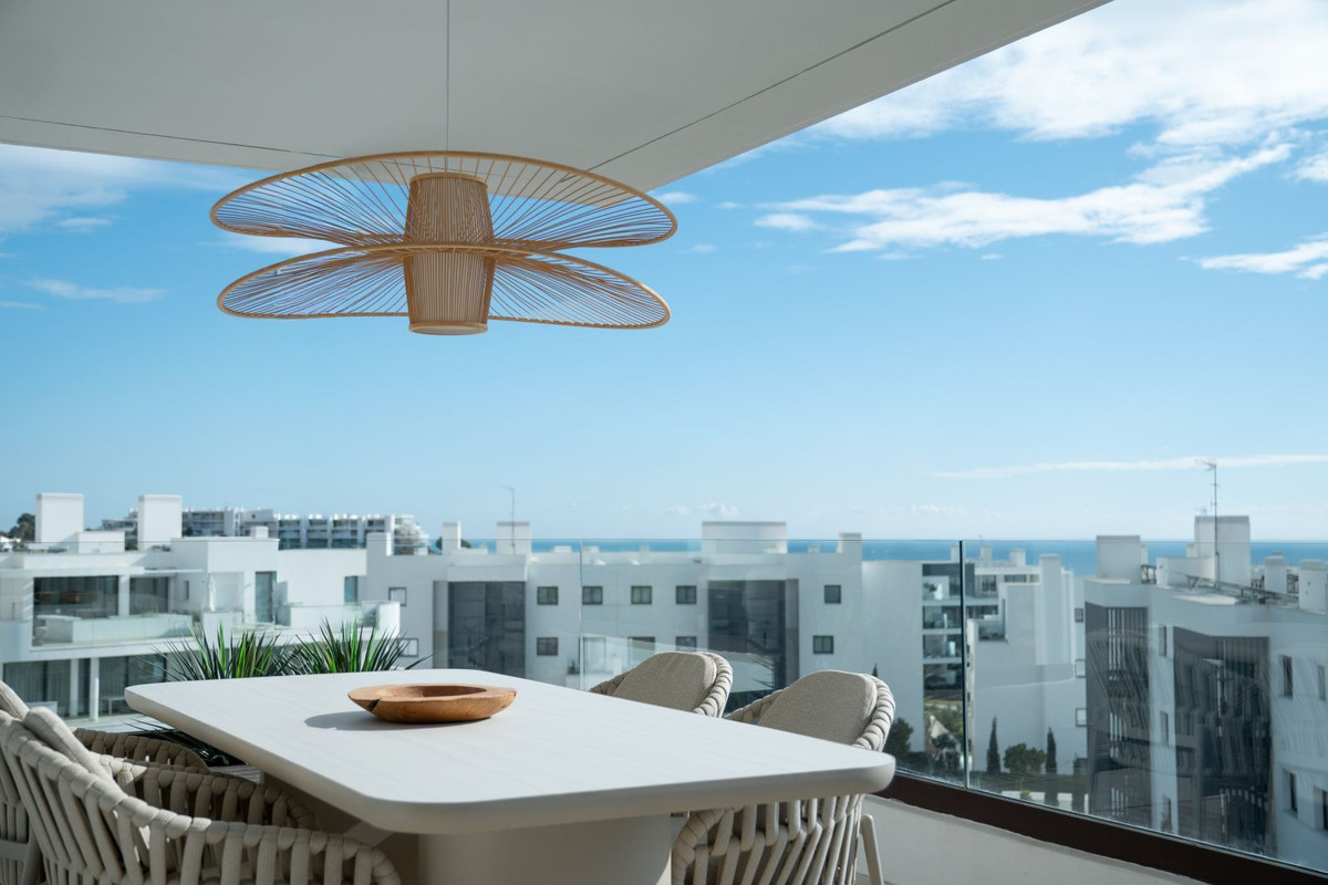 3 Bed Middle Floor Apartment in Fuengirola in Fuengirola — Apartment